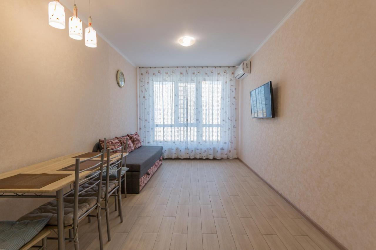 Уютная Квартира В Жк Острова Kryžanivka Exteriér fotografie